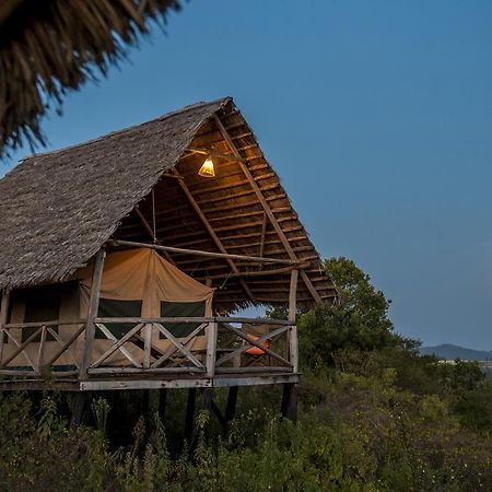 Rhotia Valley Tented Lodge And Children'S Homeカラトゥ エクステリア 写真